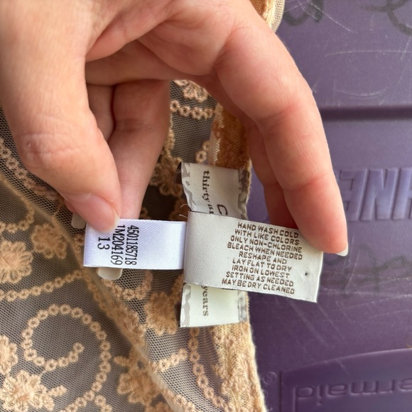 Chico's L/XL  30th anniversary charlotte detailed Lace Embroidered Vest tank - Picture 5 of 6